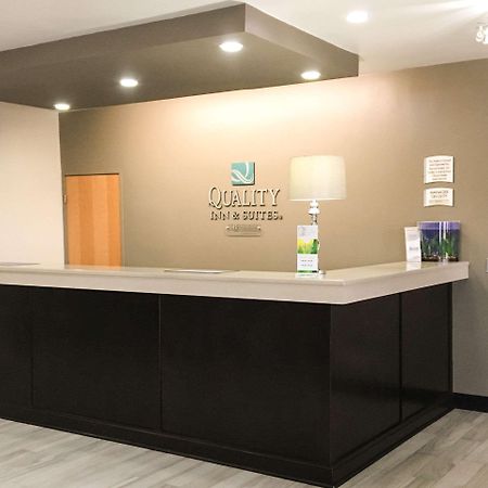 Quality Inn & Suites Lincoln Near I-55 Екстер'єр фото