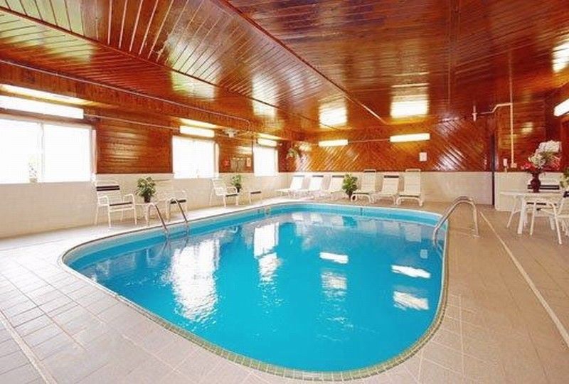Quality Inn & Suites Lincoln Near I-55 Екстер'єр фото